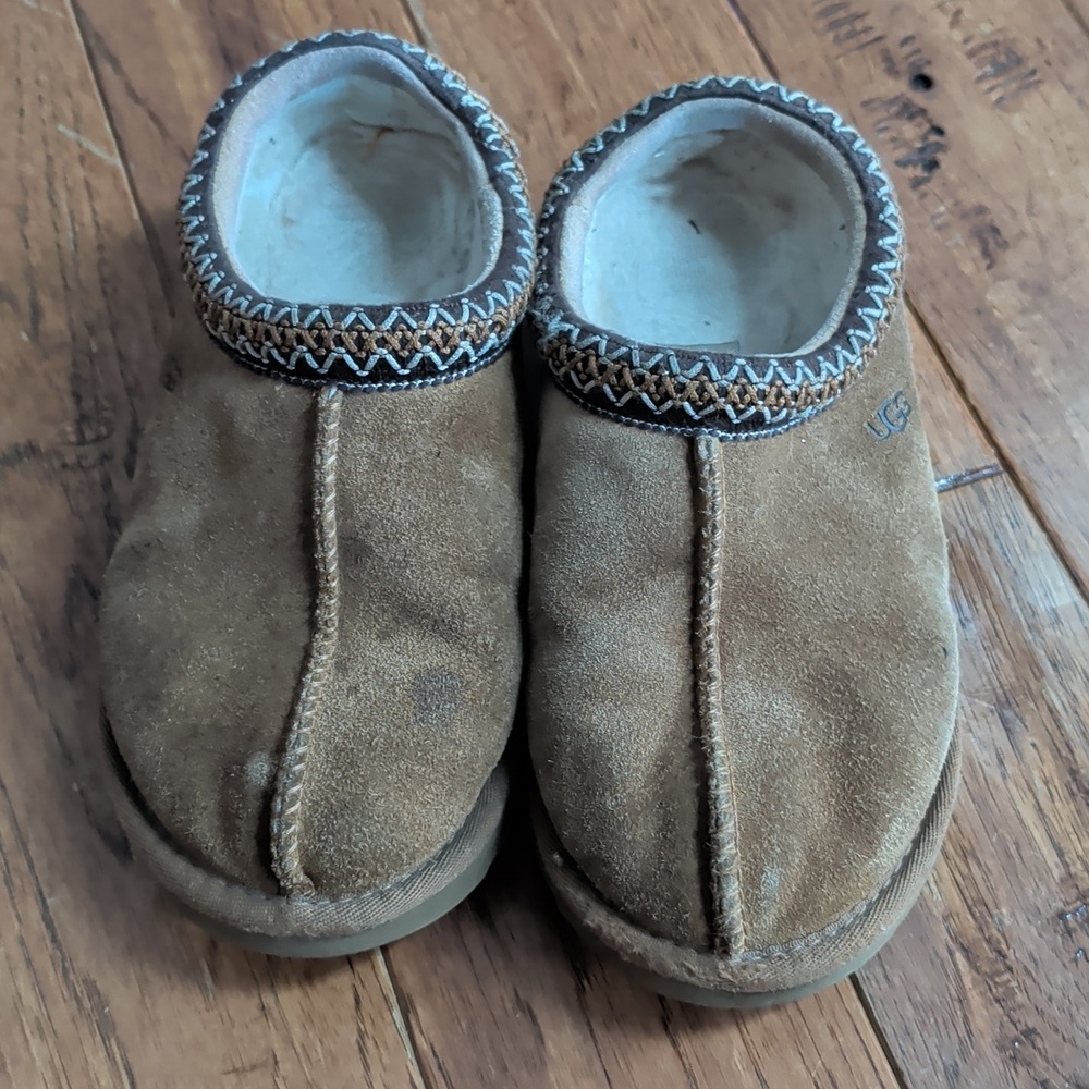 UGG Tasman ll Chestnut Tan Suede Slippers - Picture 2 of 8